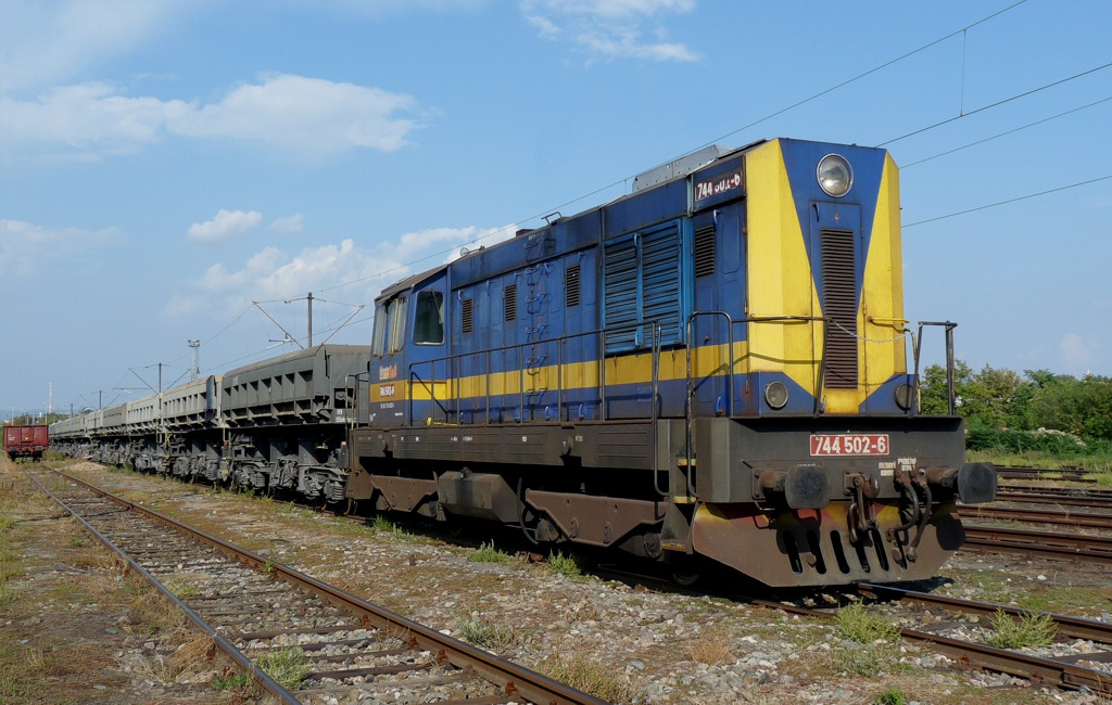 [1024x650] 744502s.jpg