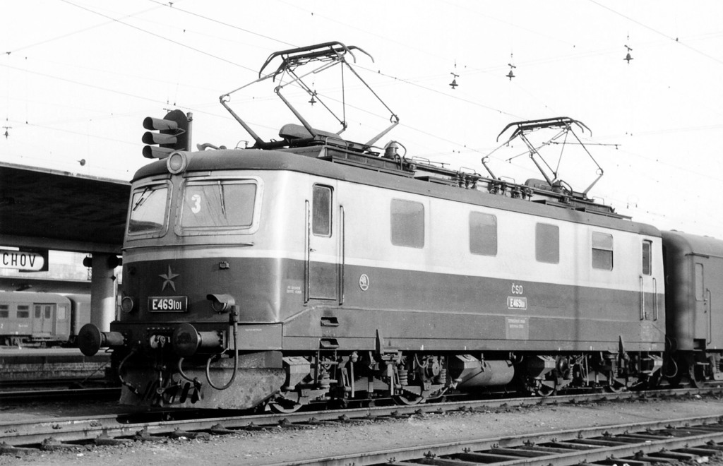 [1024x660] 121001b.jpg