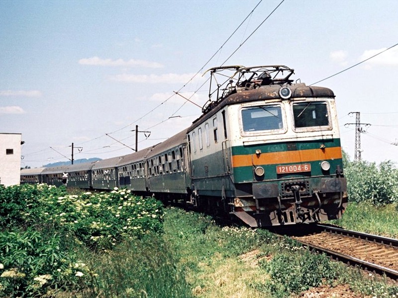 [800x600] 121004a.jpg