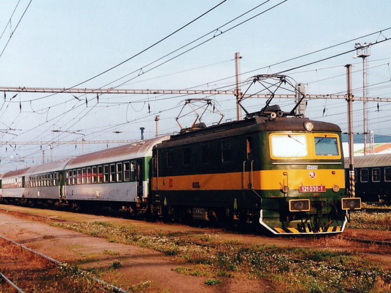 [800x600] 121030a.jpg