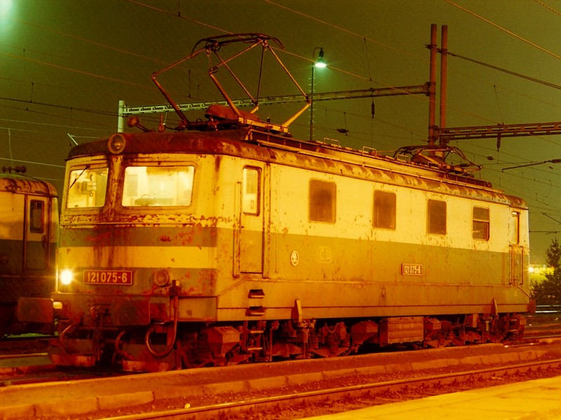 [800x600] 121075a.jpg