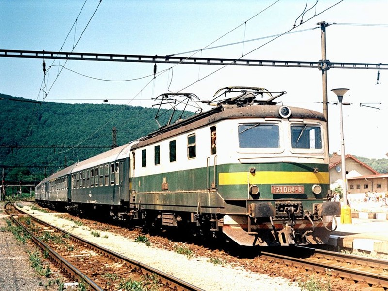 [800x600] 121084b.jpg