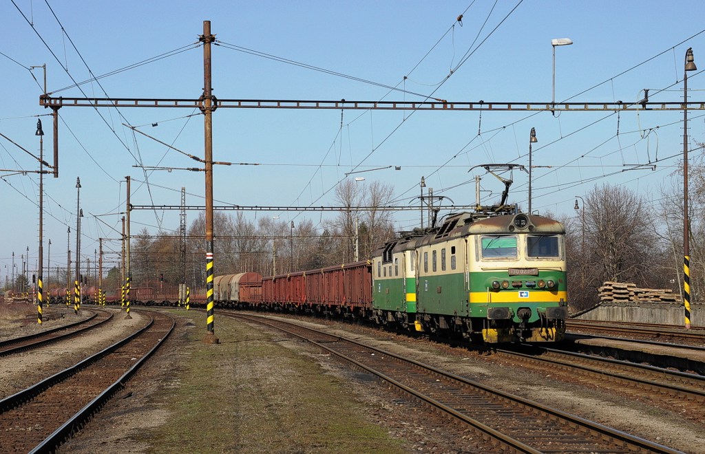 [1024x660] 130023b.jpg