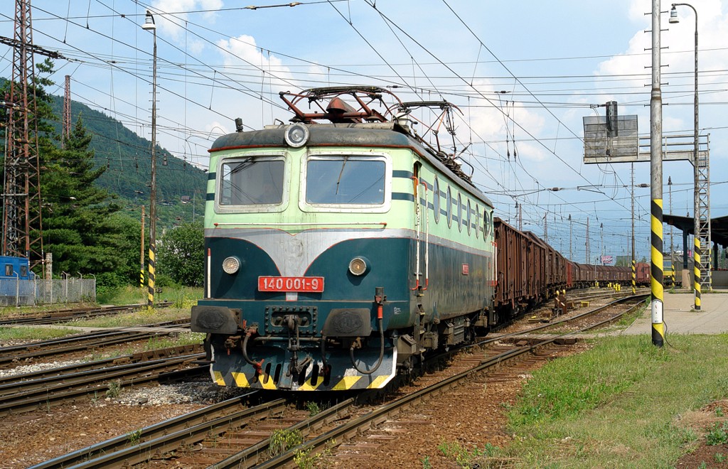 [1024x660] 140001f.jpg