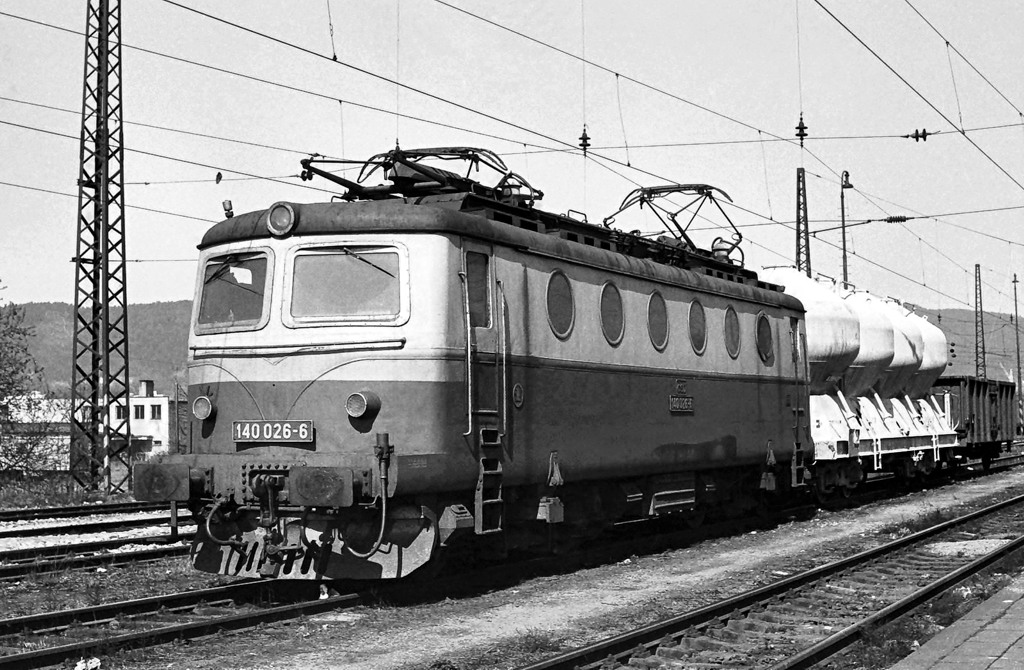 [1024x670] 140026a.jpg