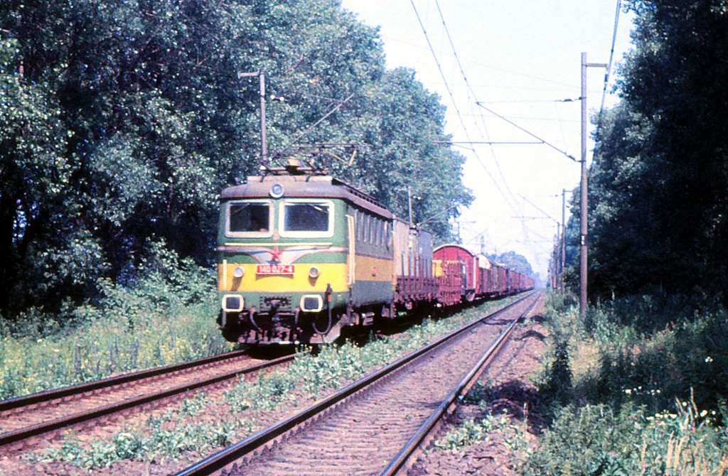 [1024x670] 140027c.jpg