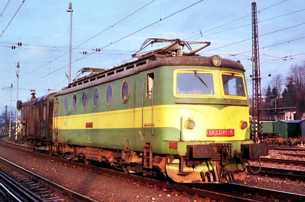 [1024x680] 140041a.jpg