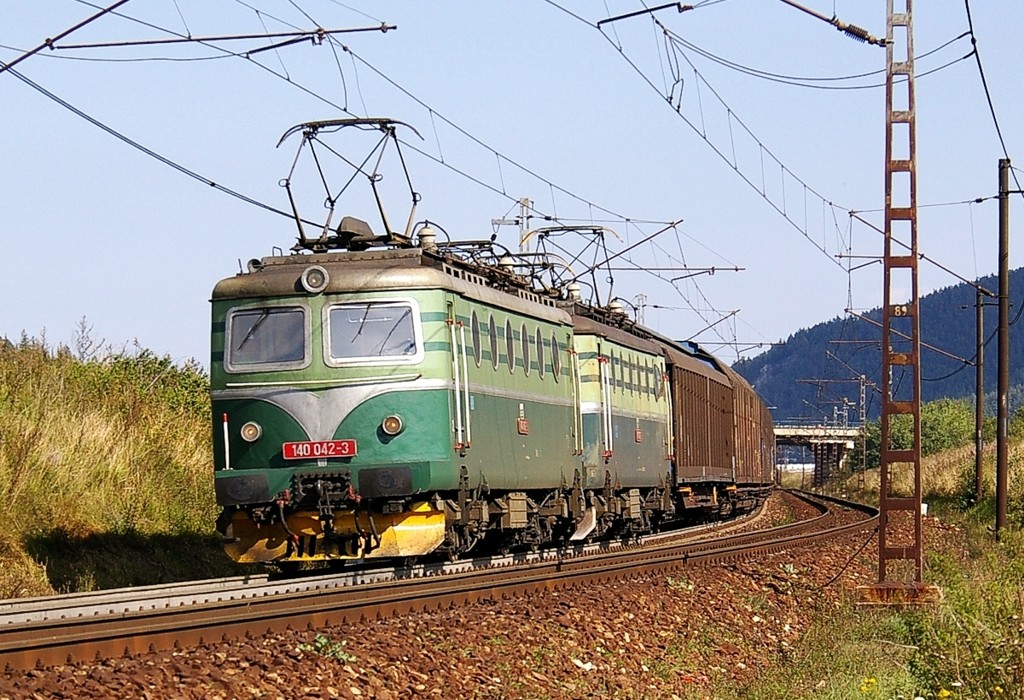 [1024x700] 140042d.jpg