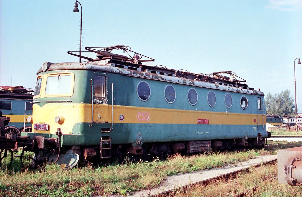 [1024x670] 140044b.jpg