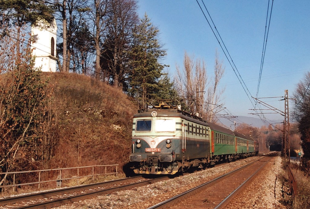 [1024x690] 140045c.jpg