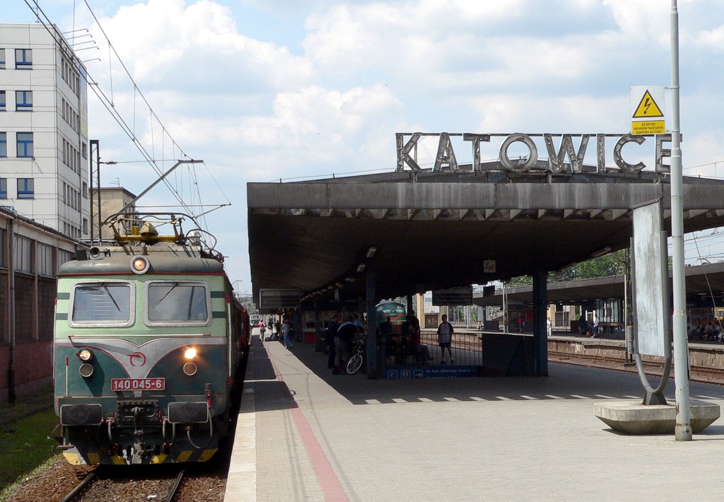 [1024x710] 140045d.jpg