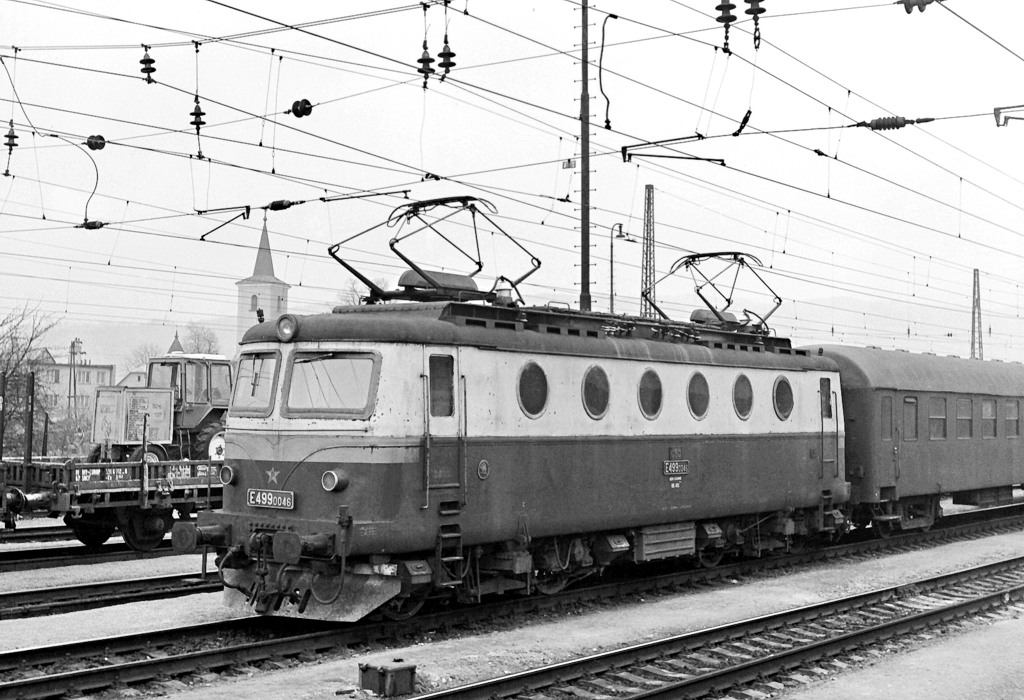 [1024x700] 140046b.jpg