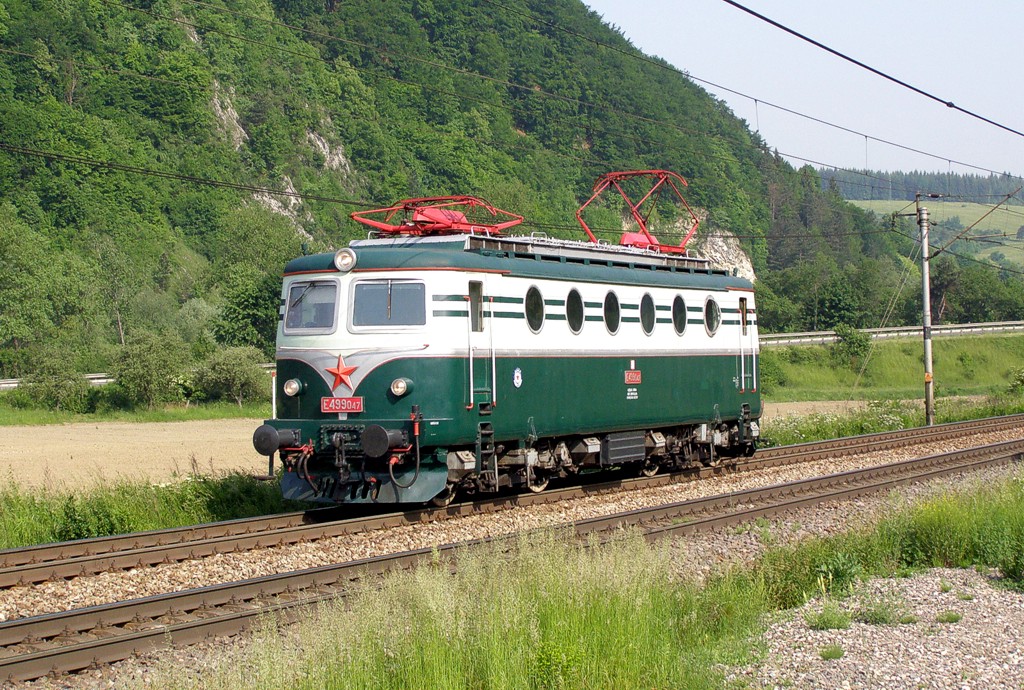 [1024x690] 140047a.jpg