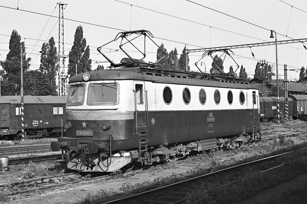 [1024x680] 140051a.jpg