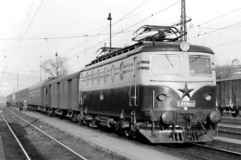 [1024x680] 140052a.jpg