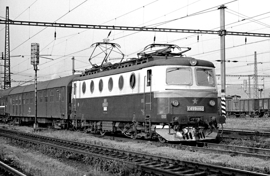 [1024x670] 140052b.jpg