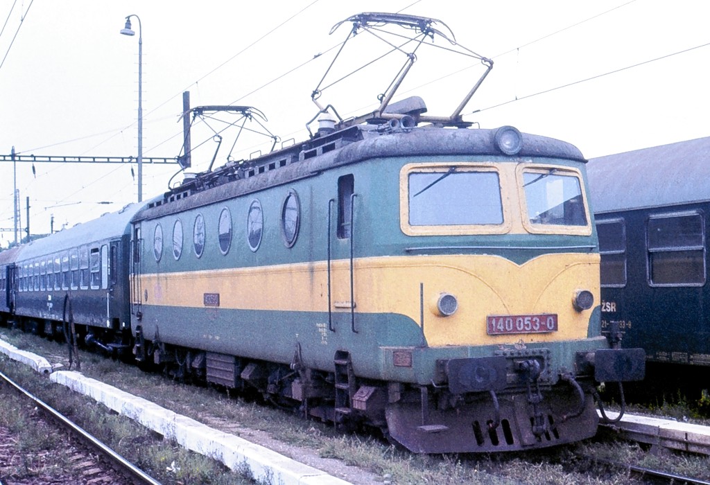 [1024x700] 140053a.jpg