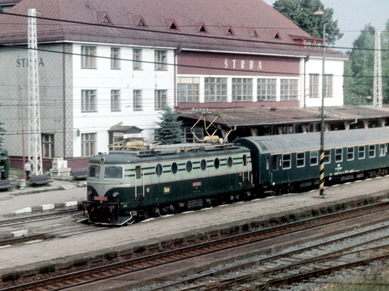 [800x600] 140057a.jpg