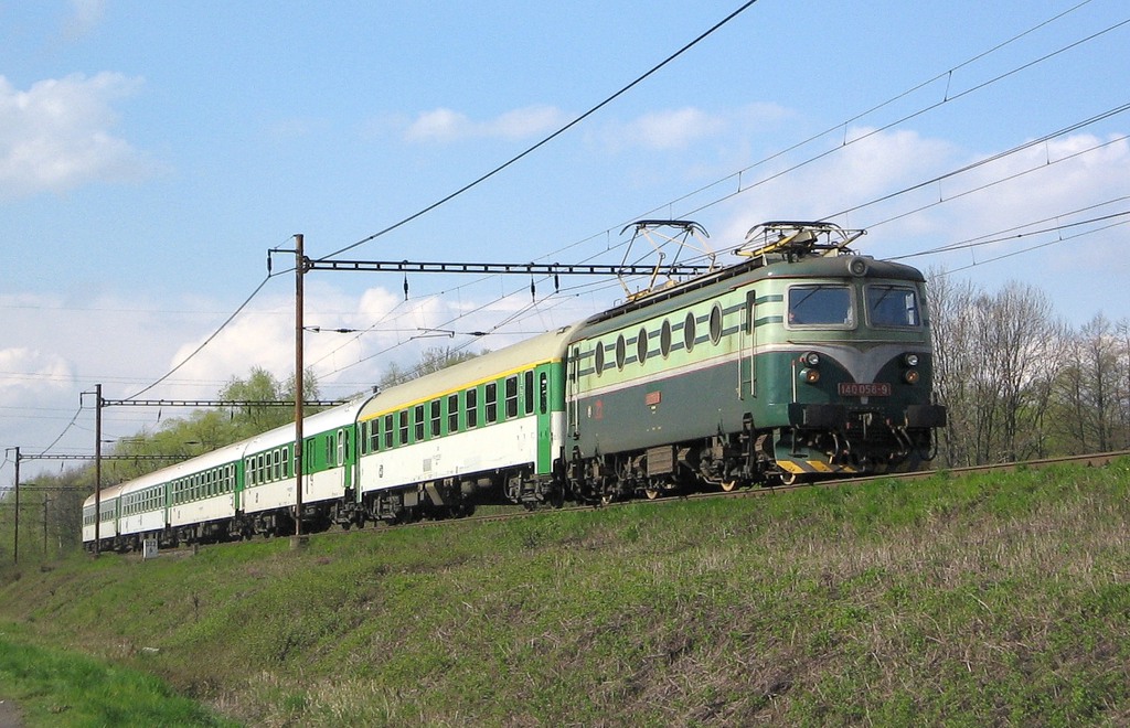 [1024x660] 140058e.jpg