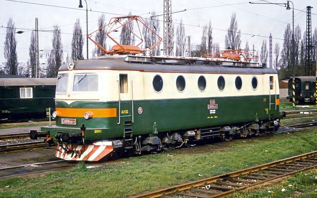 [1024x640] 140073a.jpg