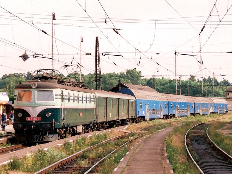 [800x600] 141001k.jpg