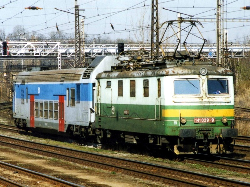 [800x600] 141029a.jpg