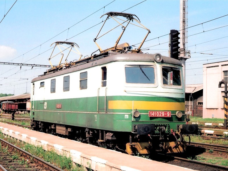 [800x600] 141029b.jpg