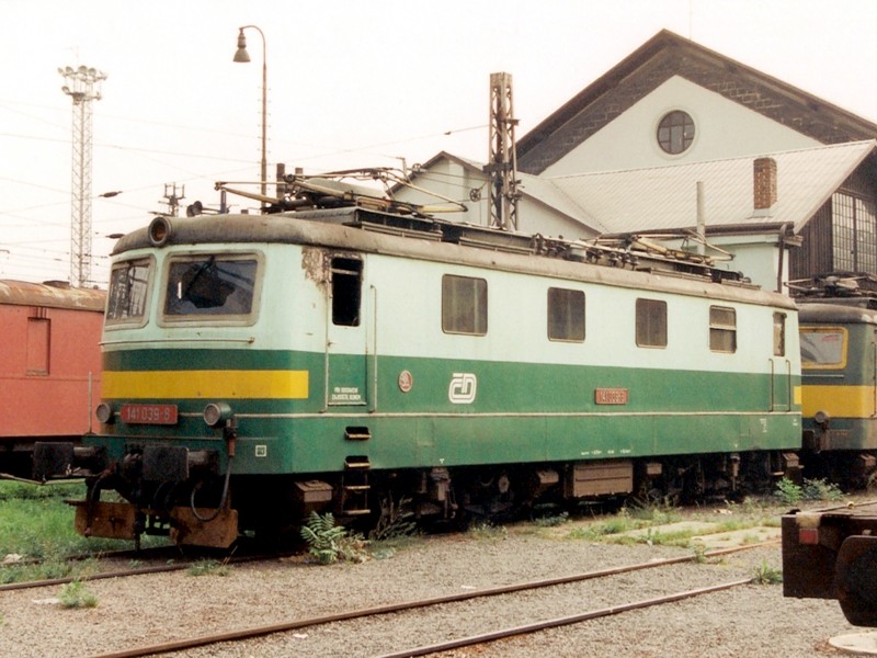 [800x600] 141039b.jpg