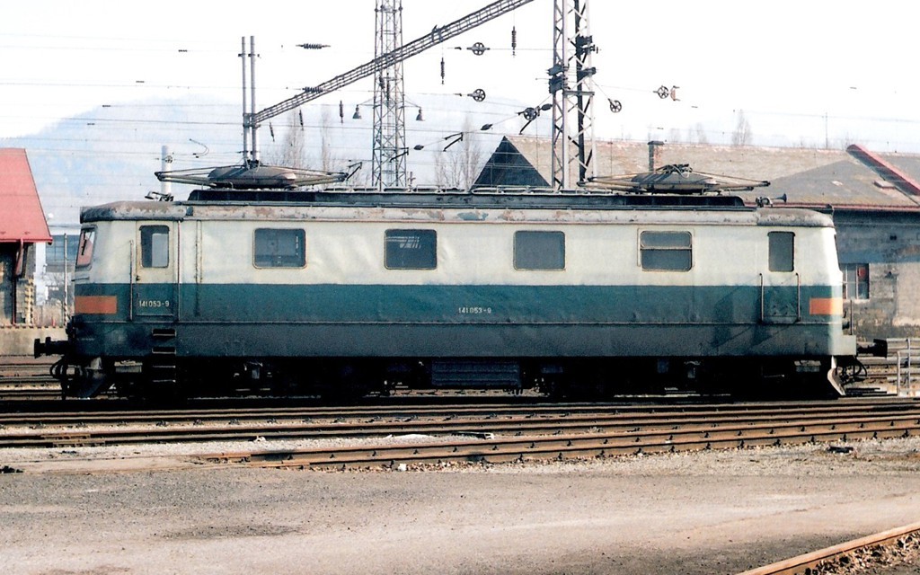 [1024x640] 141053b.jpg