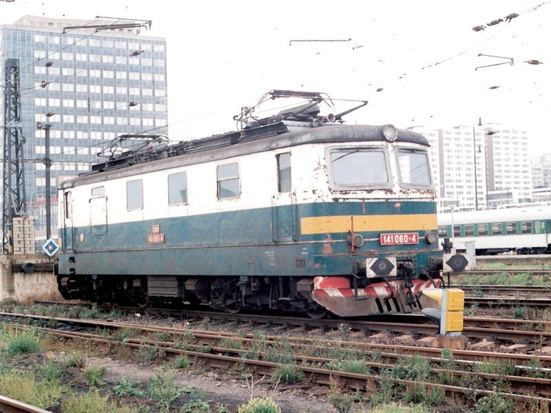 [800x600] 141060a.jpg