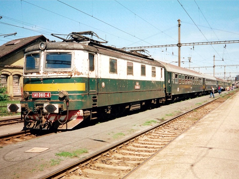 [800x600] 141060c.jpg