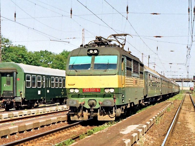 [800x600] 150001e.jpg