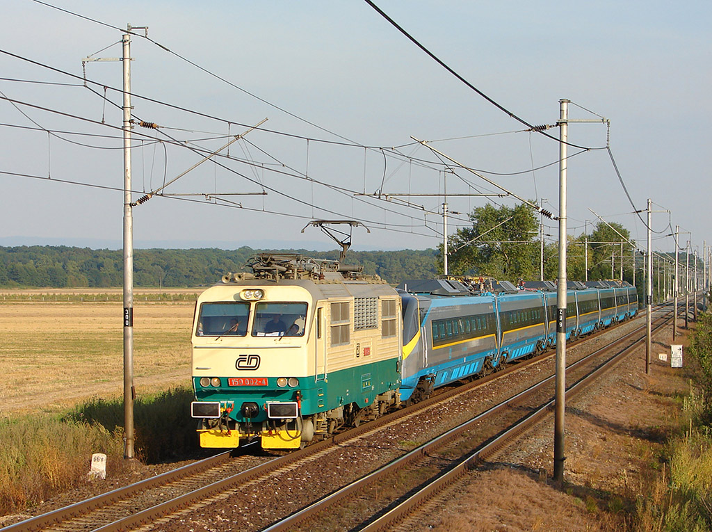 [1024x765] 150002j.jpg