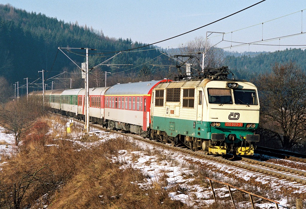 [1024x700] 150003e.jpg