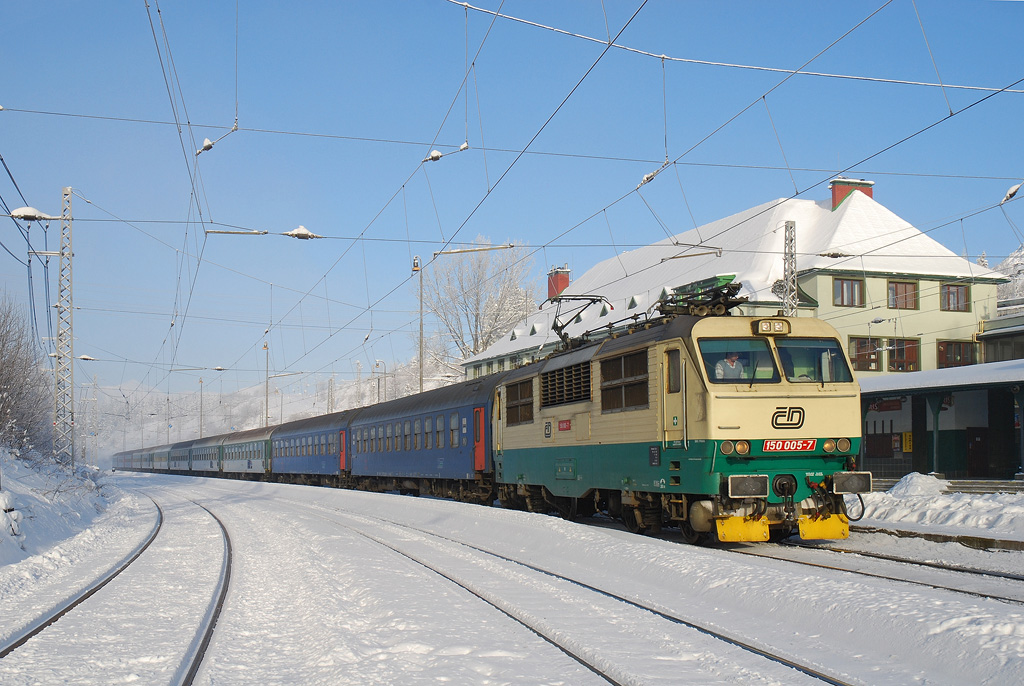 [1024x686] 150005h.jpg