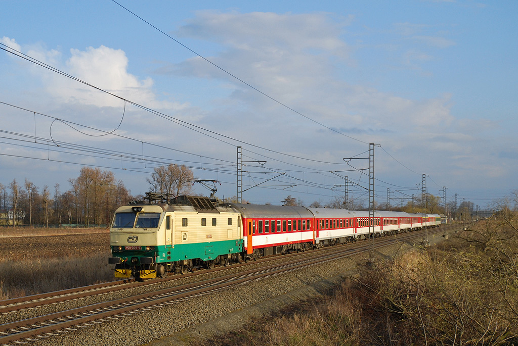 [1024x685] 150009e.jpg