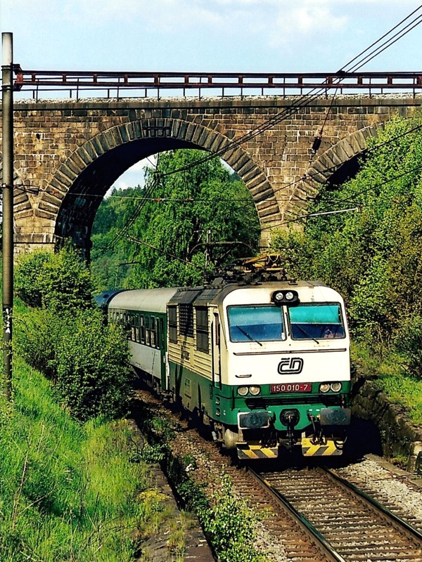 [600x800] 150010j.jpg