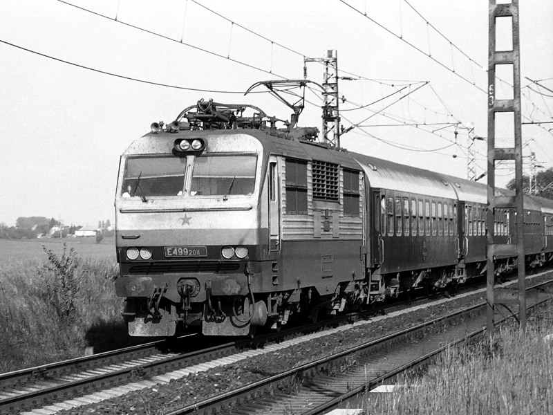 [800x600] 150011a.jpg