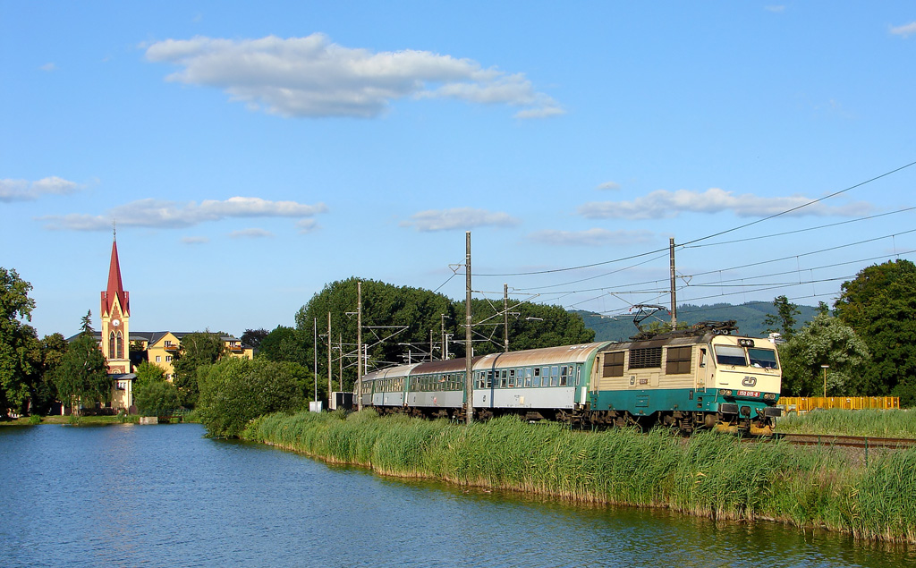 [1024x635] 150015g.jpg