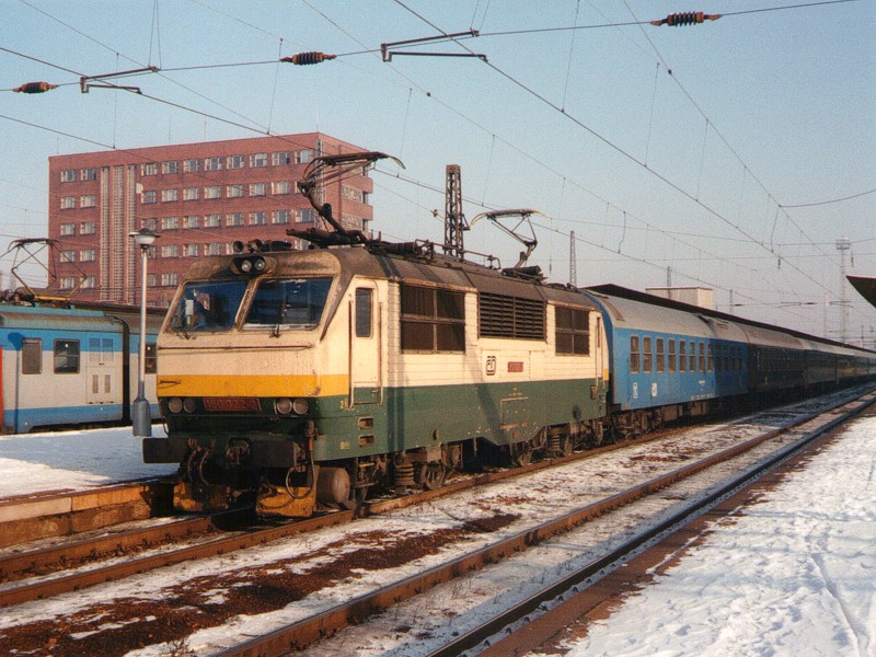 [800x600] 150022a.jpg