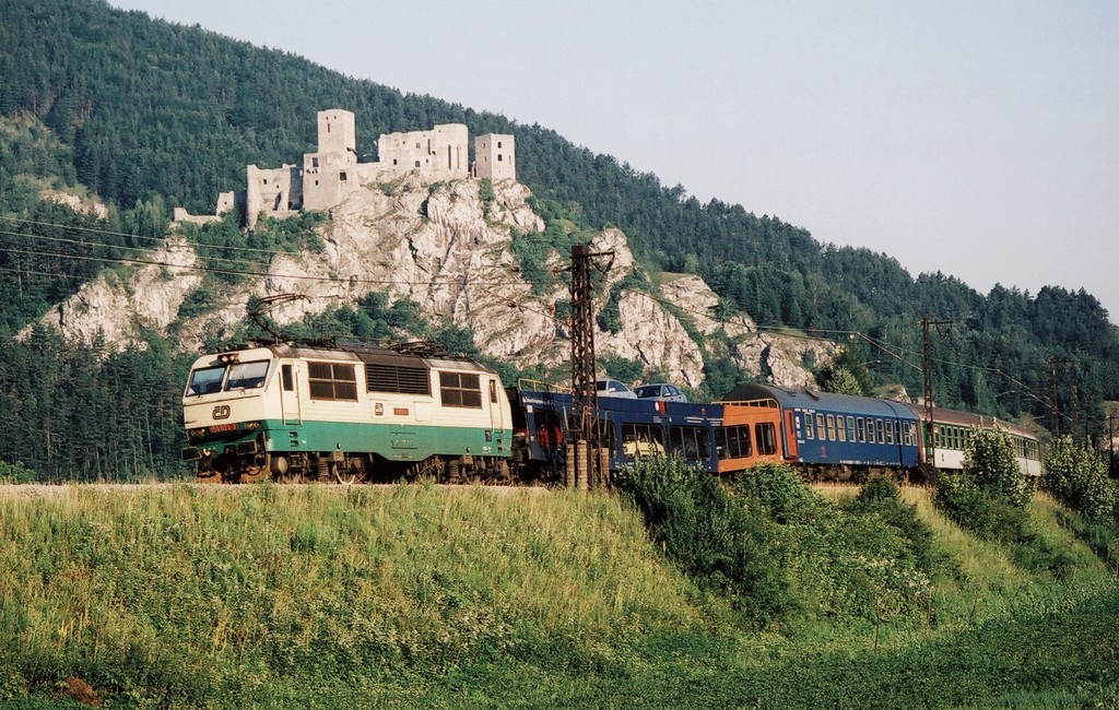 [1024x650] 150022c.jpg