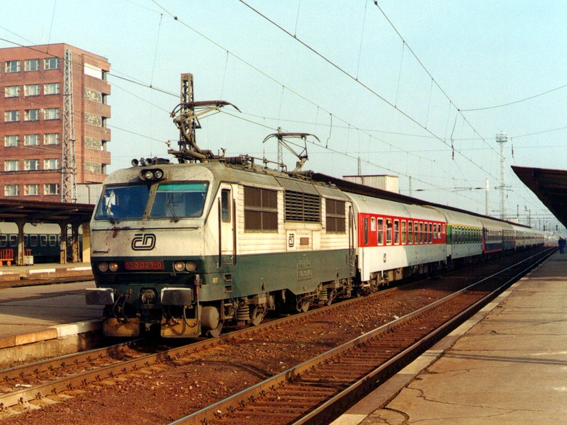 [800x600] 150023a.jpg