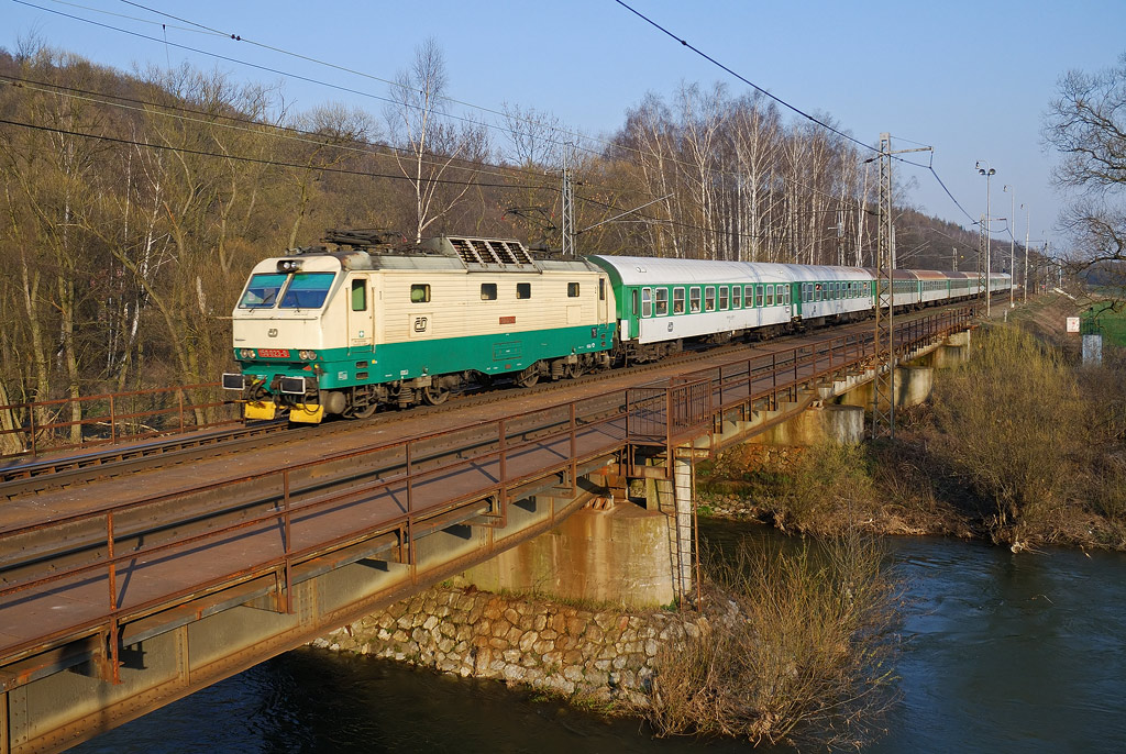 [1024x686] 150023j.jpg