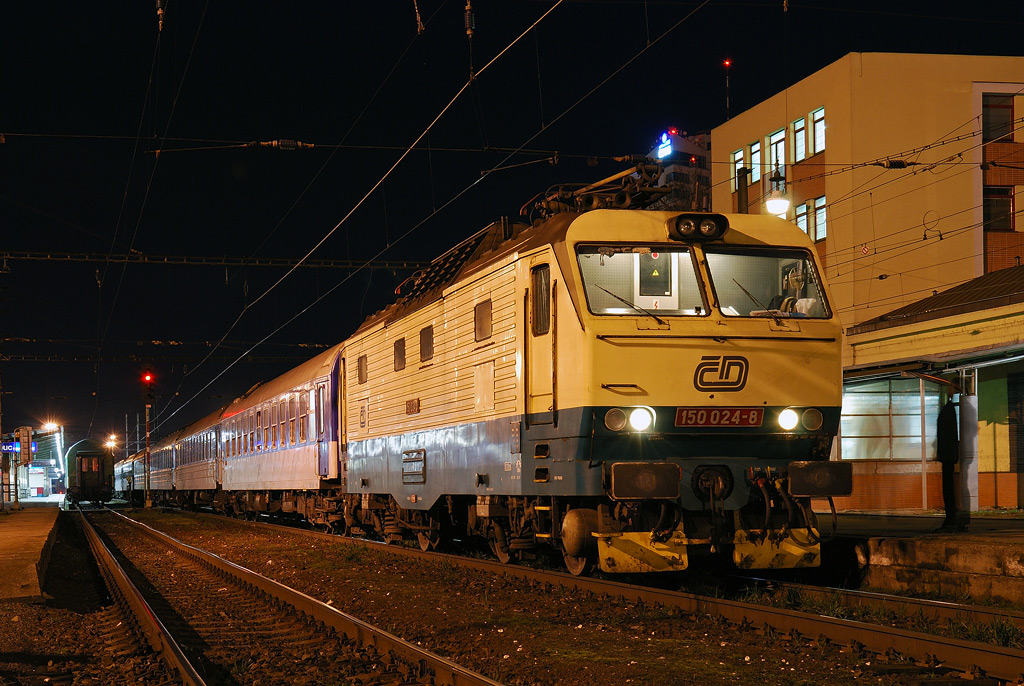 [1024x686] 150024i.jpg