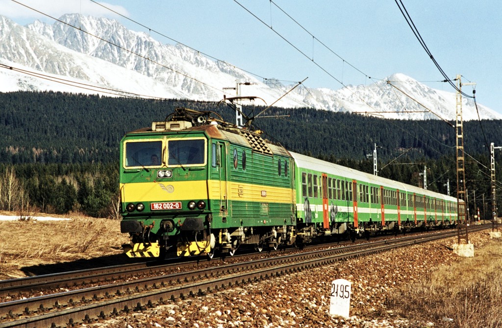 [1024x670] 162002a.jpg