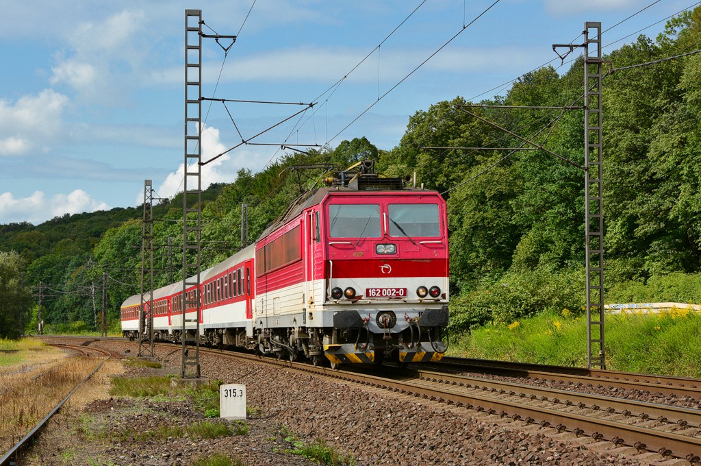 [1024x680] 162002b.jpg