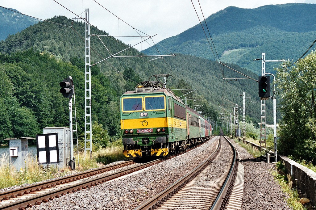 [1024x680] 162002e.jpg