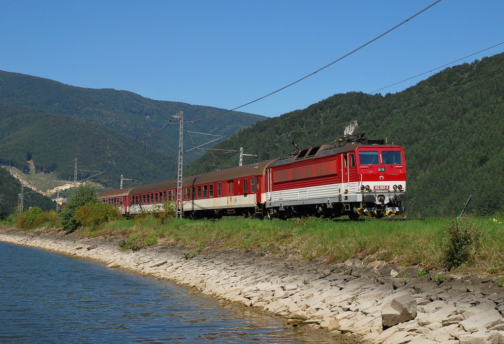 [1024x700] 162002f.jpg