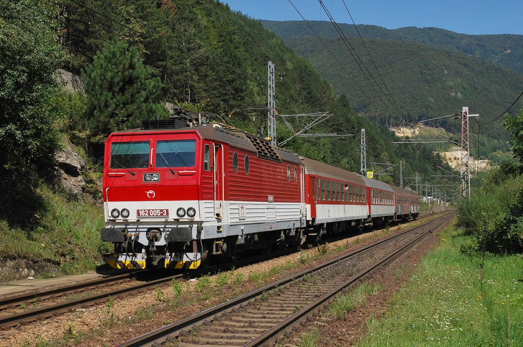 [1024x680] 162005e.jpg