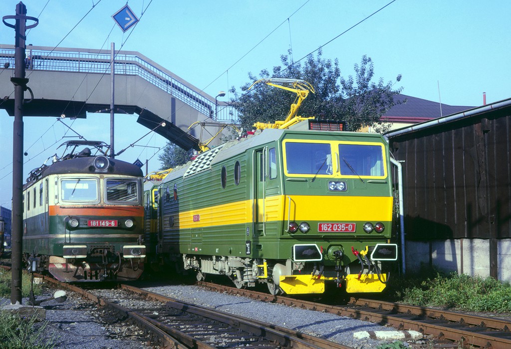 [1024x700] 162035c.jpg